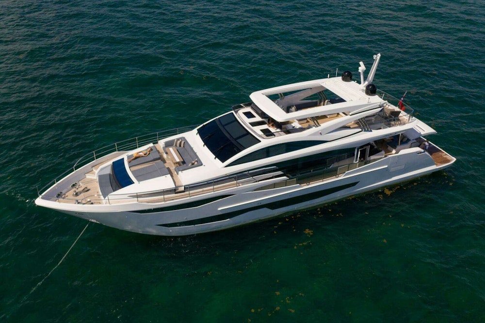 Pearl 95 Yacht For Sale