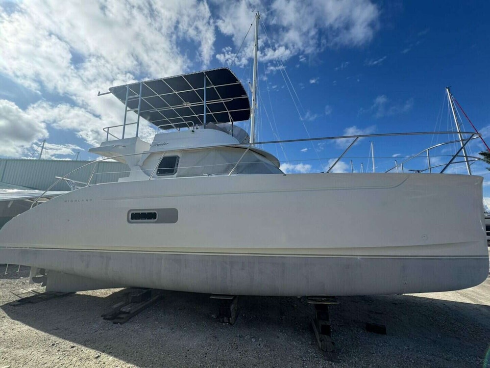 Fountaine Pajot  Yacht For Sale