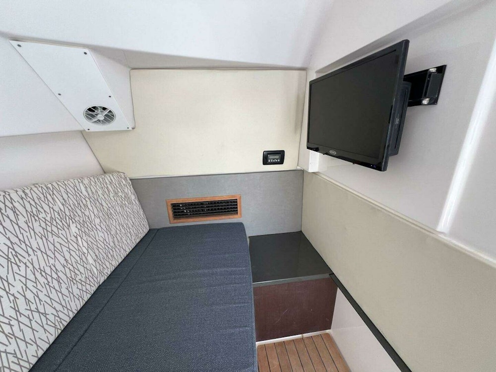 Everglades 340 Dual Console Yacht For Sale