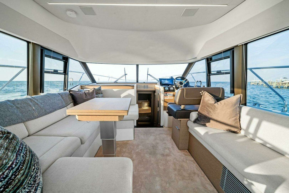 Prestige 420 Flybridge Yacht For Sale
