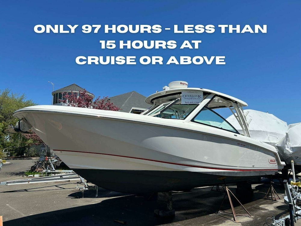 Boston Whaler 320 Vantage Yacht For Sale