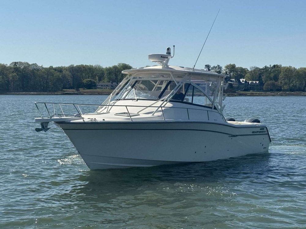 Grady-White 330 Express Yacht For Sale