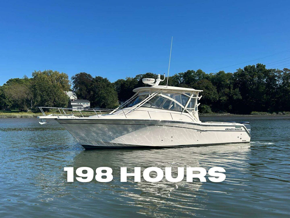 Grady-White 330 Express Yacht For Sale