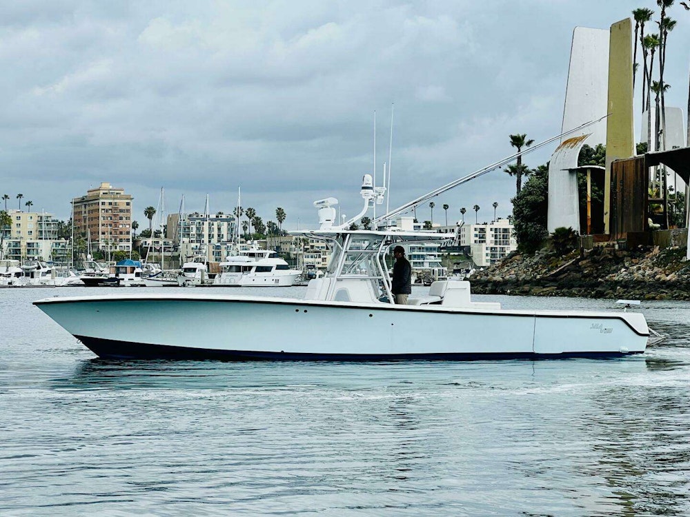 SeaVee IPS Yacht For Sale