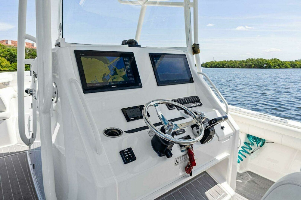 Regulator 34 Yacht For Sale