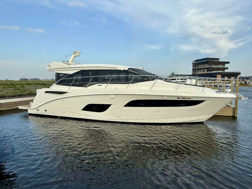 Sea Ray  Yacht For Sale