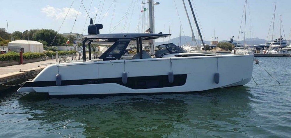 Cranchi Cranchi 46 Luxury Tender Yacht For Sale