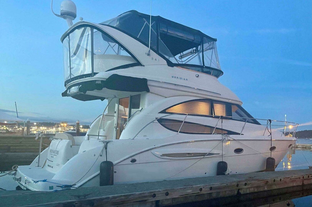 Meridian 341 Sedan Yacht For Sale