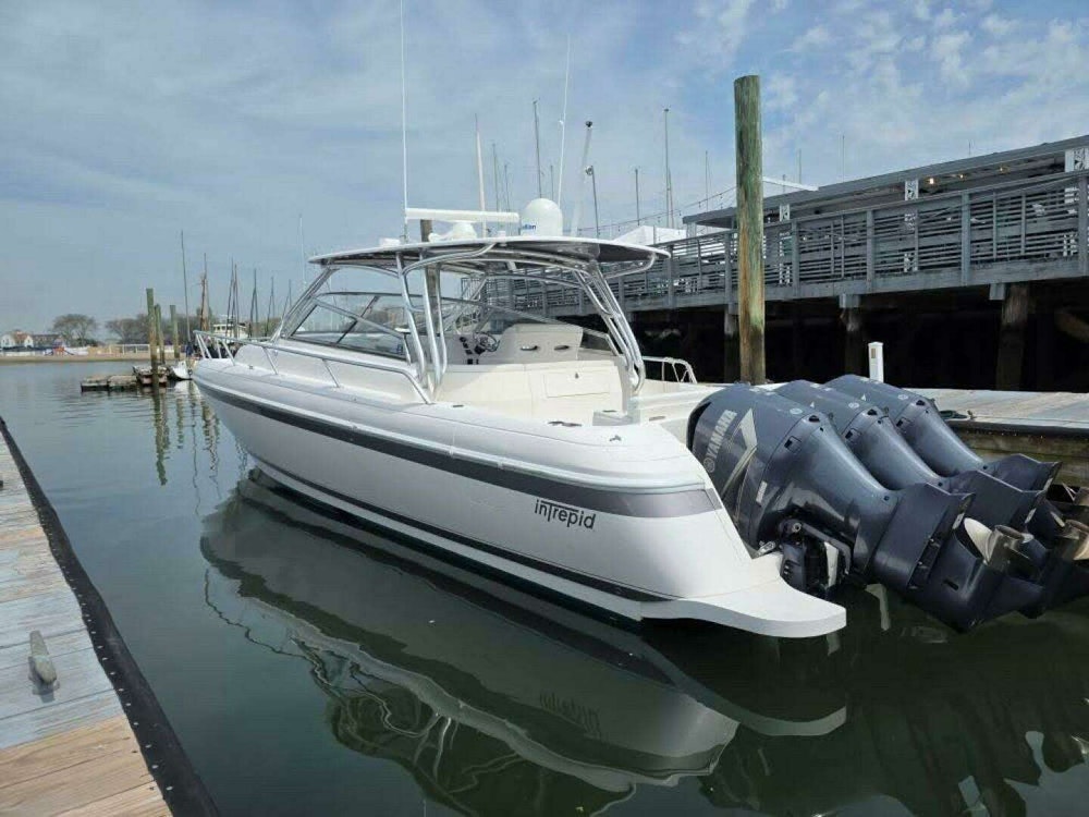 Intrepid 430 Sport Yacht Yacht For Sale