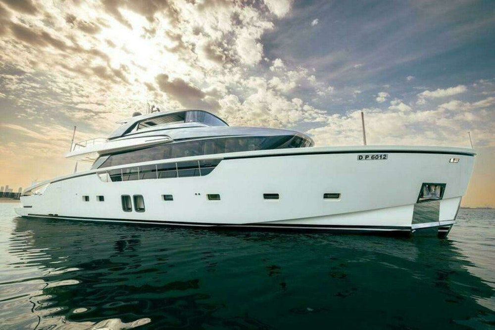 Sanlorenzo SX88 Yacht For Sale