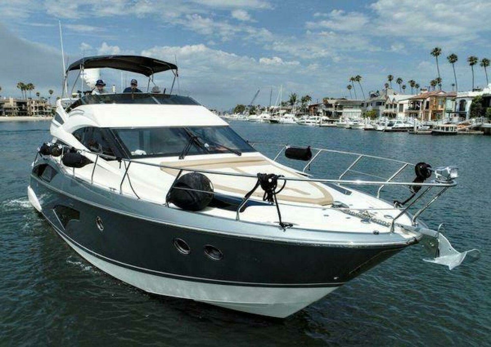 Marquis 500 Sport Bridge Yacht For Sale