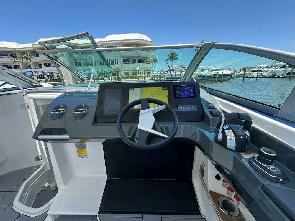 Aviara 360 OB Yacht For Sale