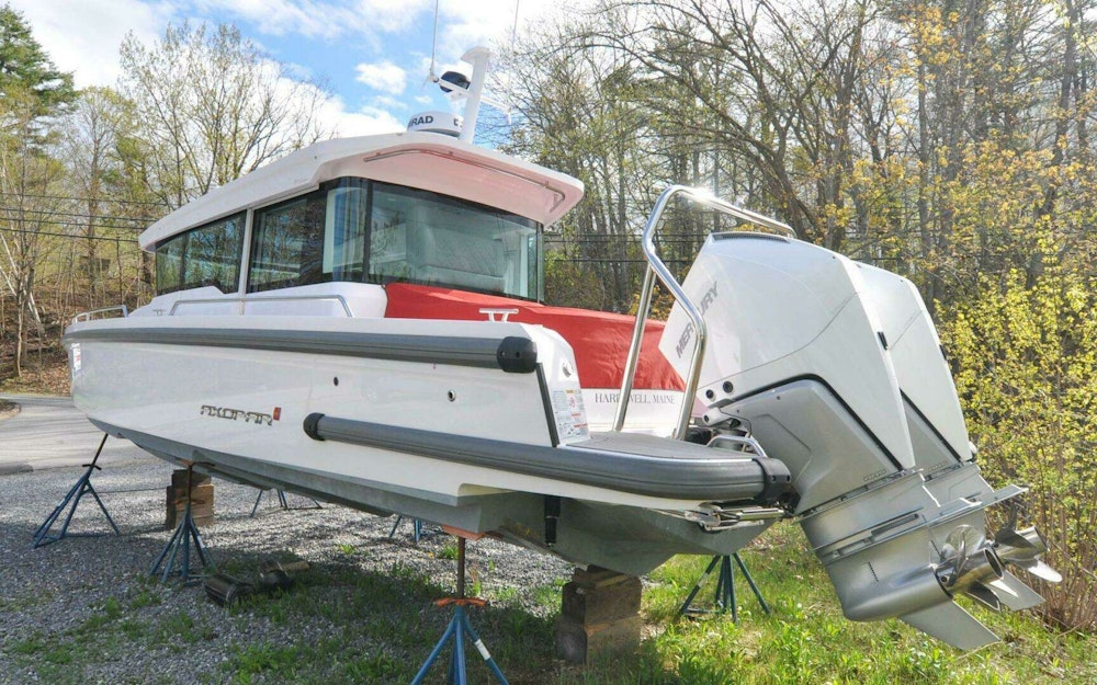 Axopar 37 Cross Cabin Yacht For Sale