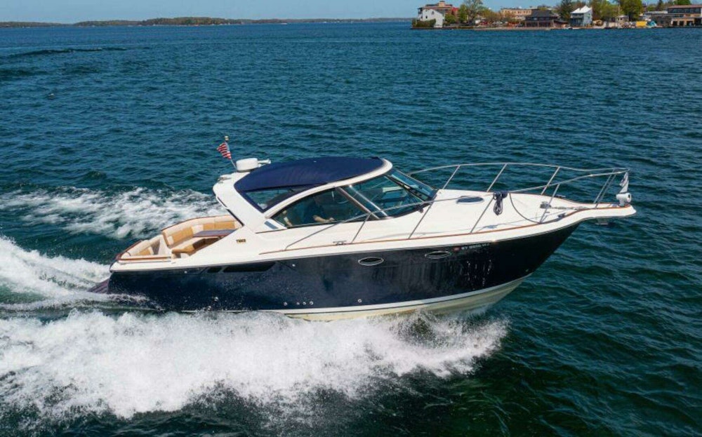 Tiara Yachts 3100 Coronet Yacht For Sale