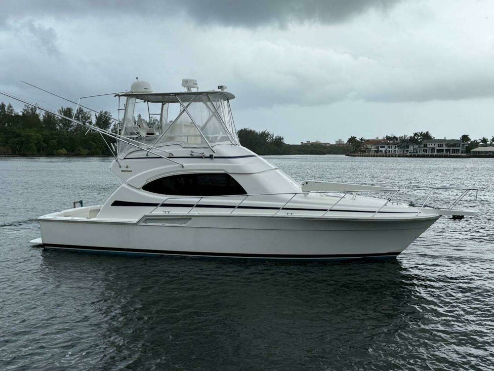 Bertram 390 Yacht For Sale