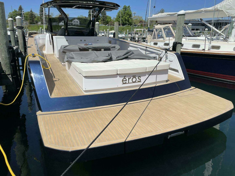 Pardo Yachts 43 Yacht For Sale
