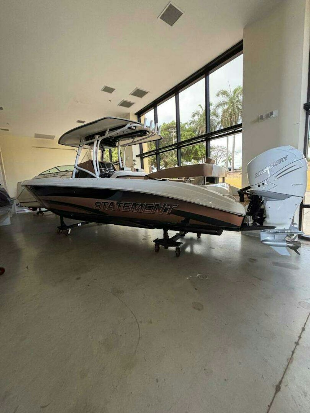 Statement 35 Center Console Yacht For Sale