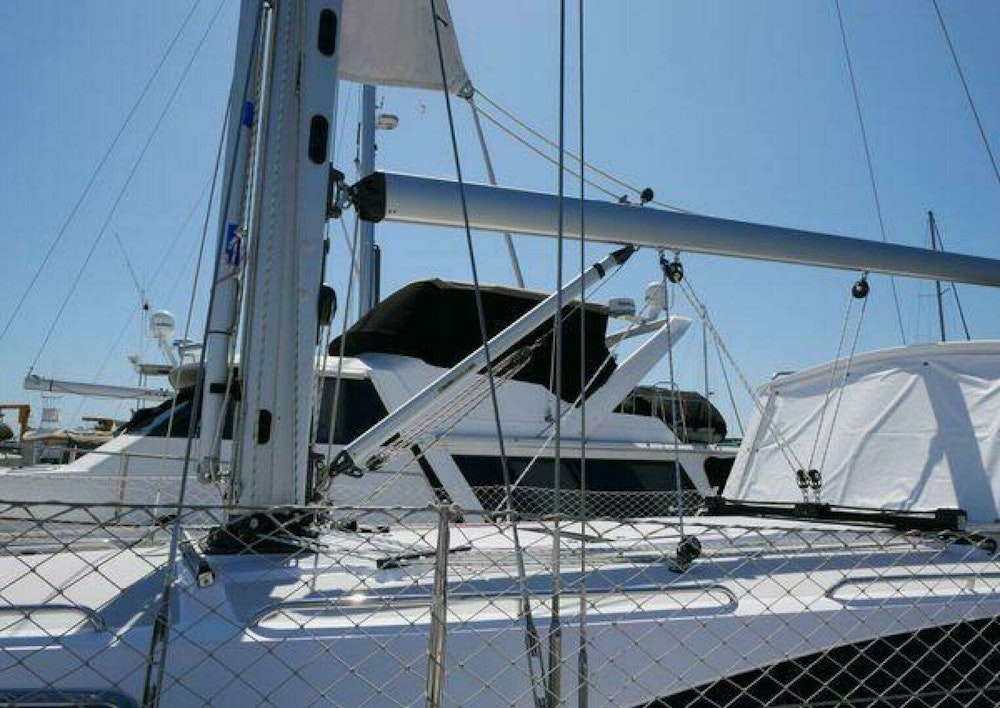 Catalina 425 Yacht For Sale