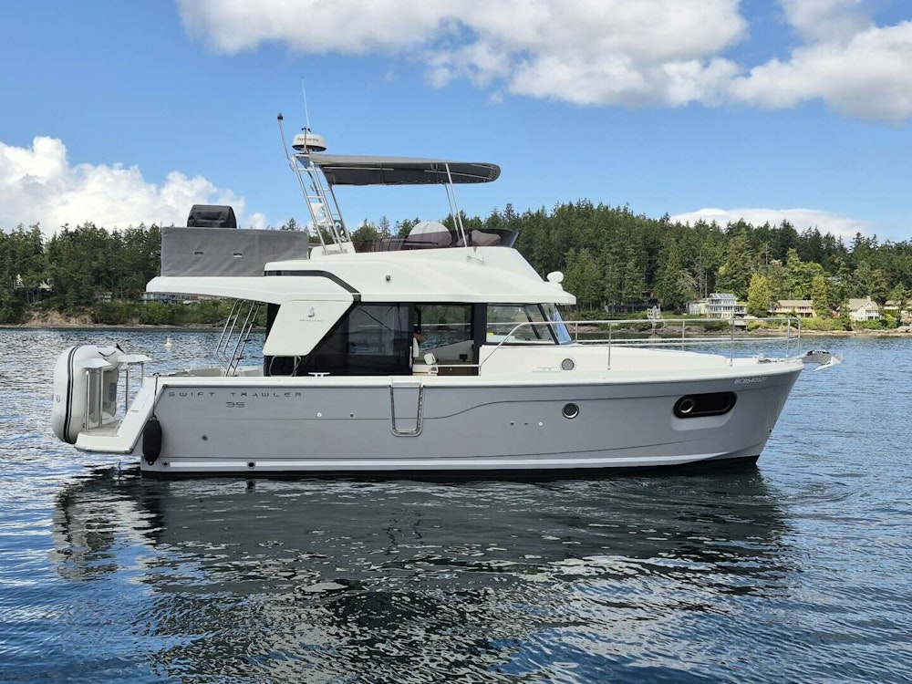 Beneteau 35 Swift Trawler Yacht For Sale