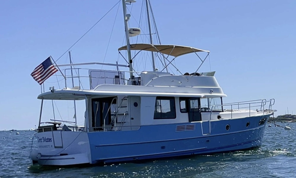 Beneteau Swift Trawler 44 Yacht For Sale
