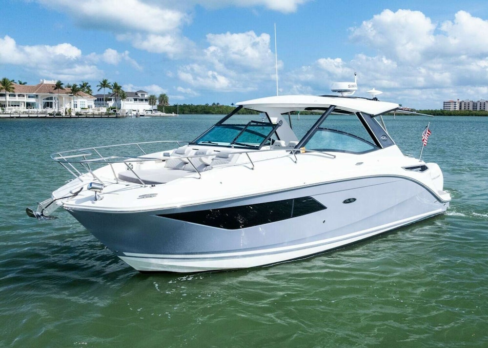 Sea Ray Sundancer 320 OB Yacht For Sale