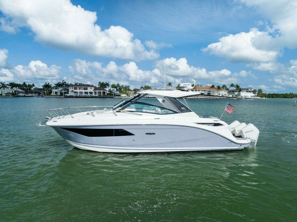 Sea Ray Sundancer 320 OB Yacht For Sale
