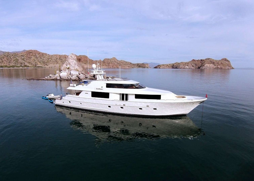 Westport Cockpit Motor Yacht Yacht For Sale