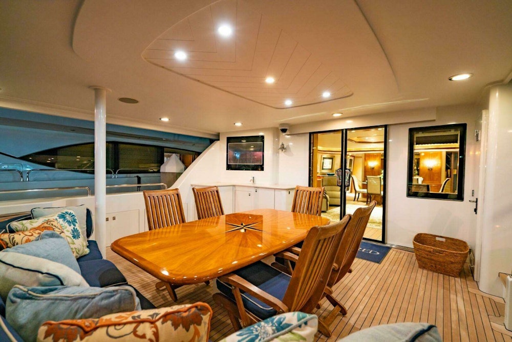Westport Cockpit Motor Yacht Yacht For Sale