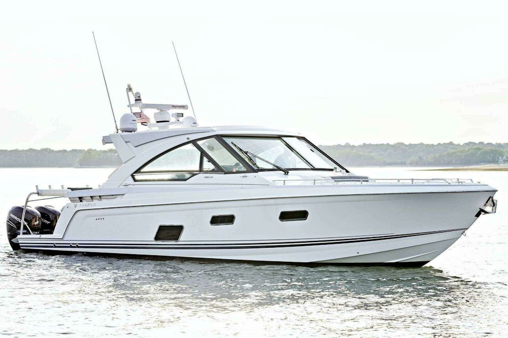 Formula 400 Super Sport Crossover Yacht For Sale