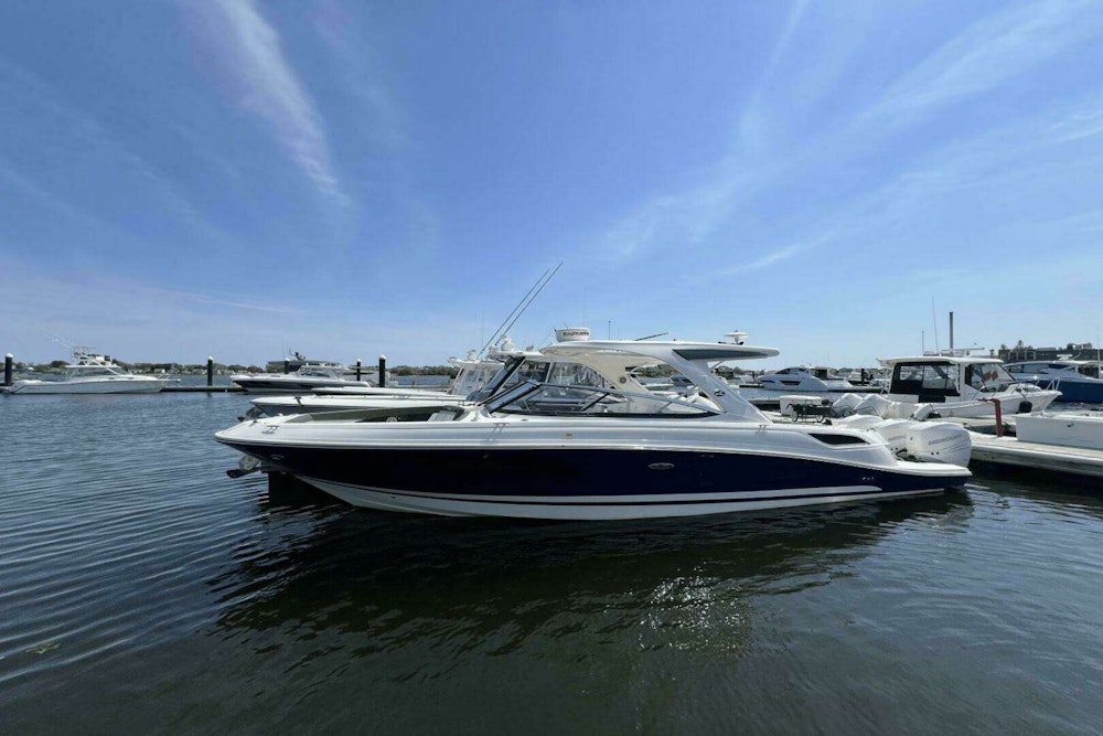 Sea Ray 350 SLX OB Yacht For Sale