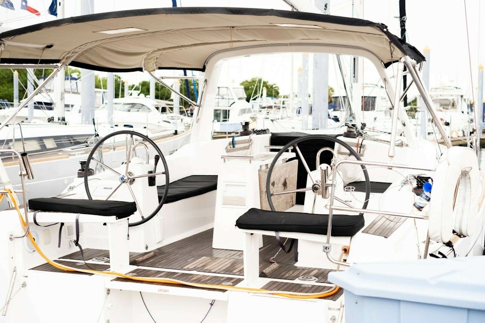 Beneteau  Yacht For Sale