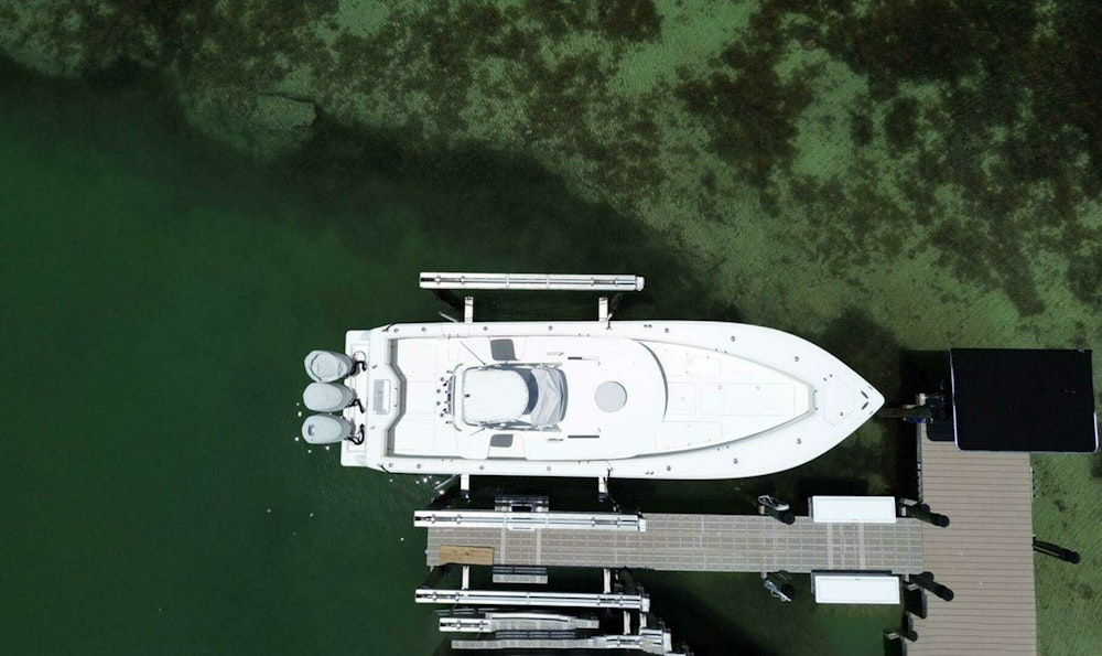 SeaVee 390B Center Console Yacht For Sale