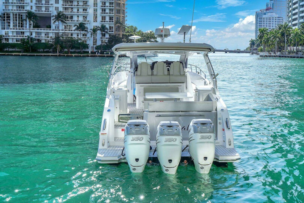 Azimut 40 Verve Yacht For Sale