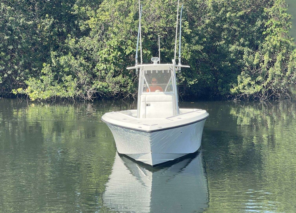 SeaVee 34 OB Yacht For Sale