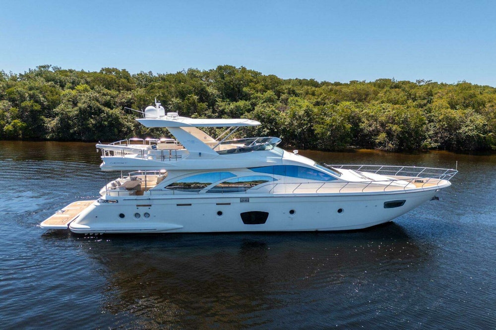 Azimut 75 Fly Yacht For Sale