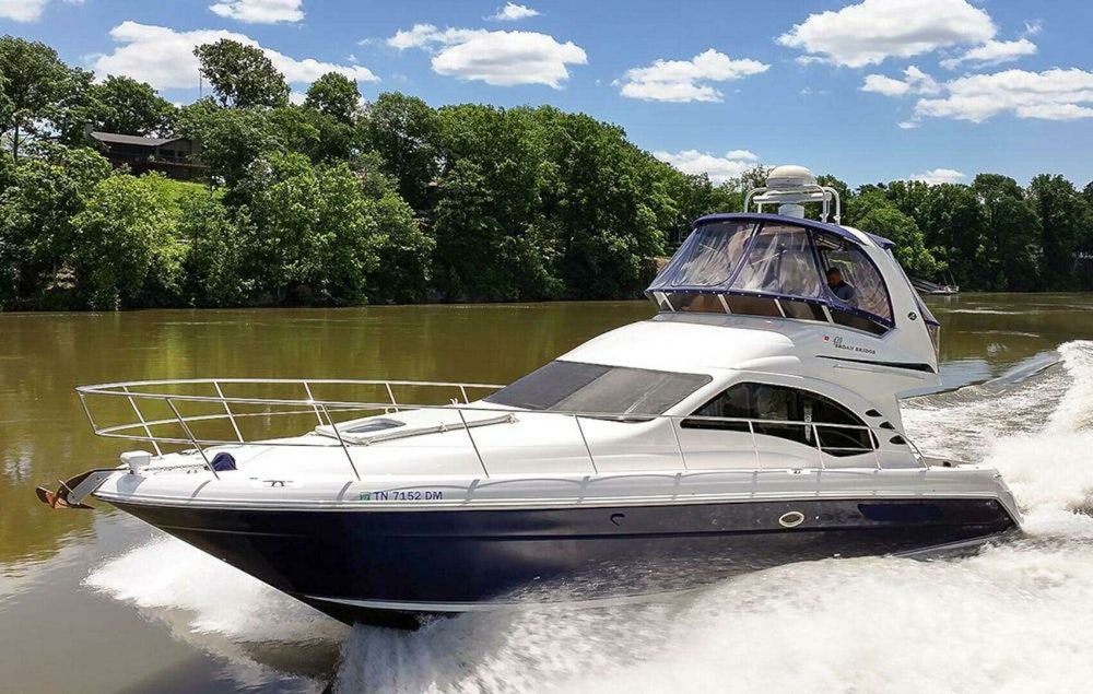 Sea Ray 420 Sedan Bridge Yacht For Sale