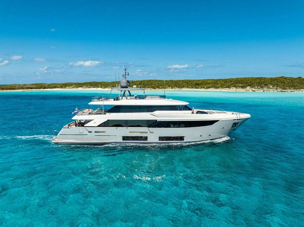 Custom Line Navetta 33 Yacht For Sale