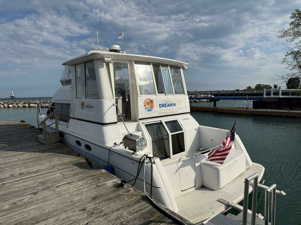 Carver  Yacht For Sale