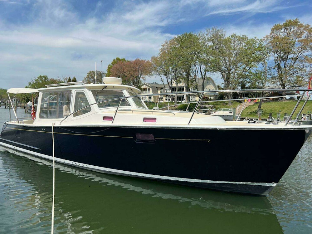 MJM 36Z Yacht For Sale