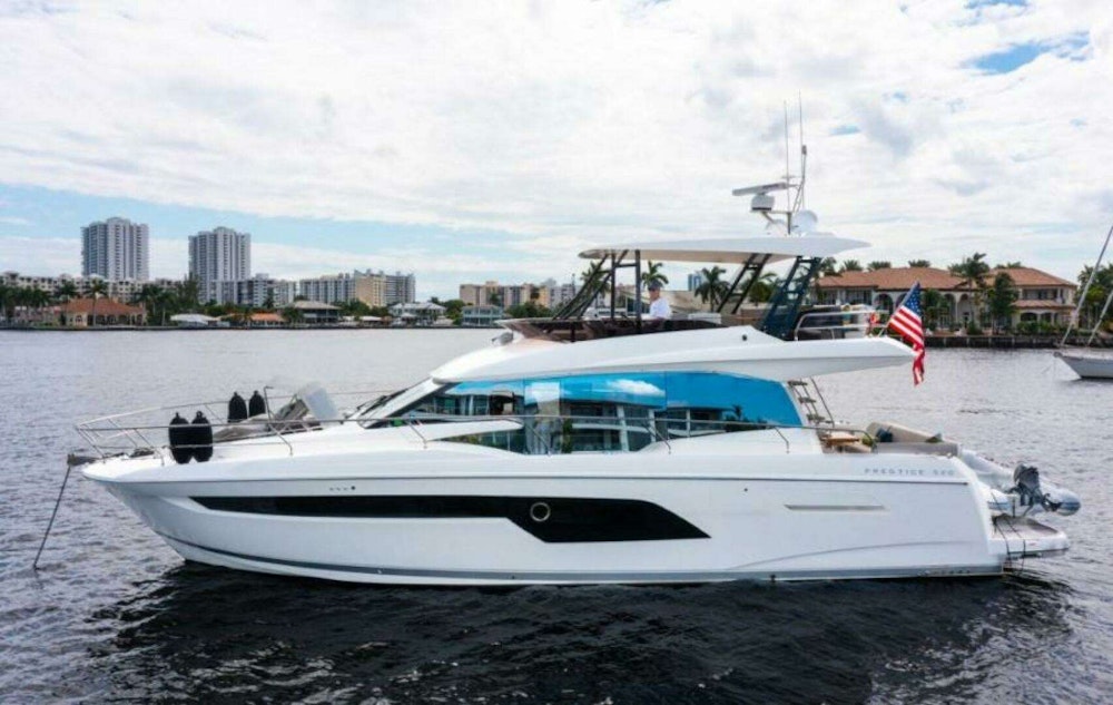 Prestige 520 Fly Yacht For Sale
