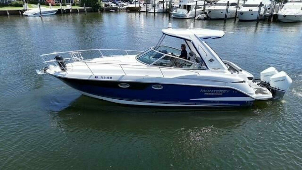 Monterey 345 Sport Yacht Yacht For Sale