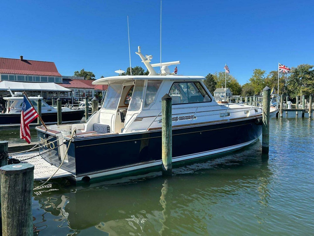Sabre 42 Hardtop Express Yacht For Sale