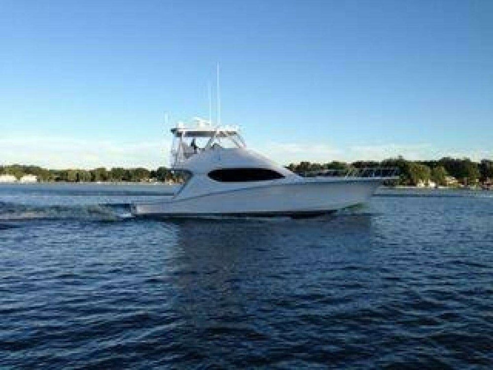 Hatteras 54 Convertible Yacht For Sale