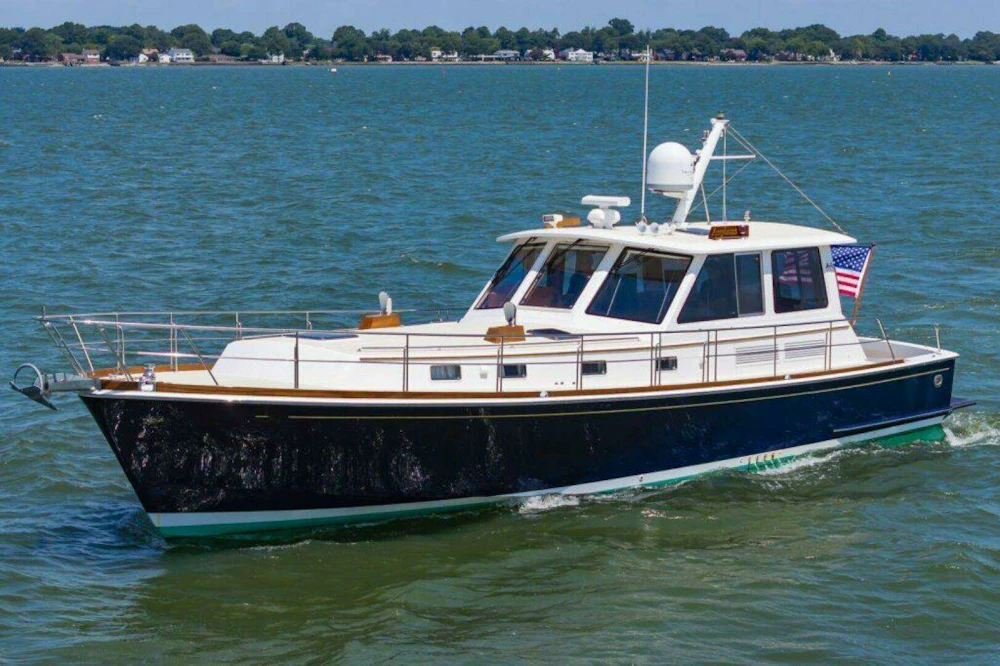 Grand Banks 49 Eastbay SX w/Side Door Yacht For Sale