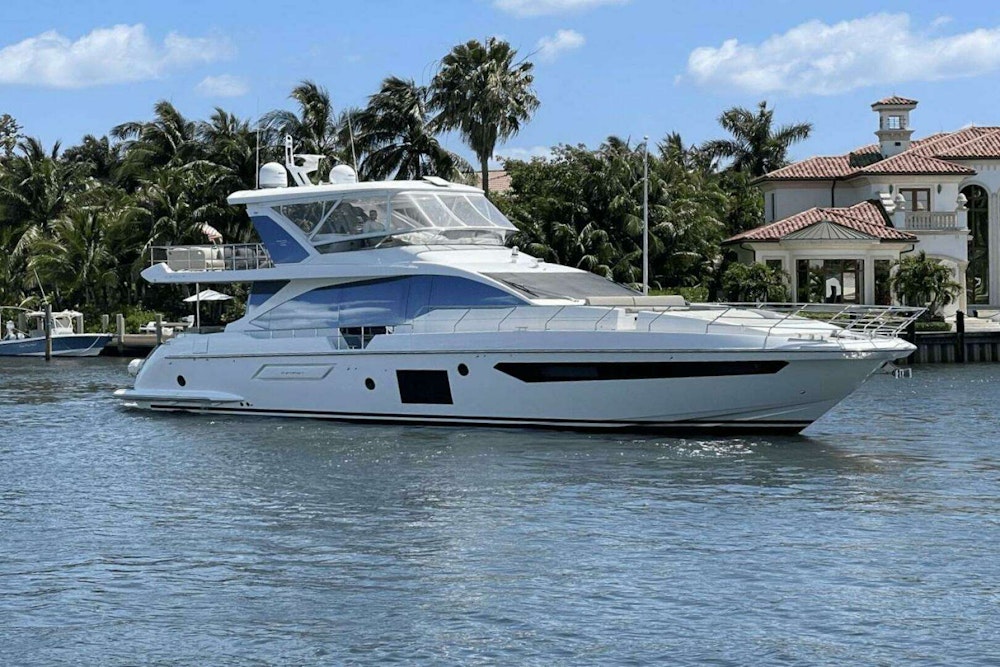 Azimut 72 Fly Yacht For Sale