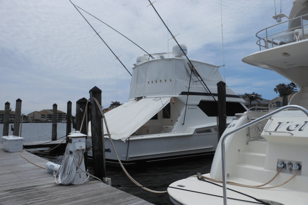 Hatteras 54 CONVERTIBLE Yacht For Sale