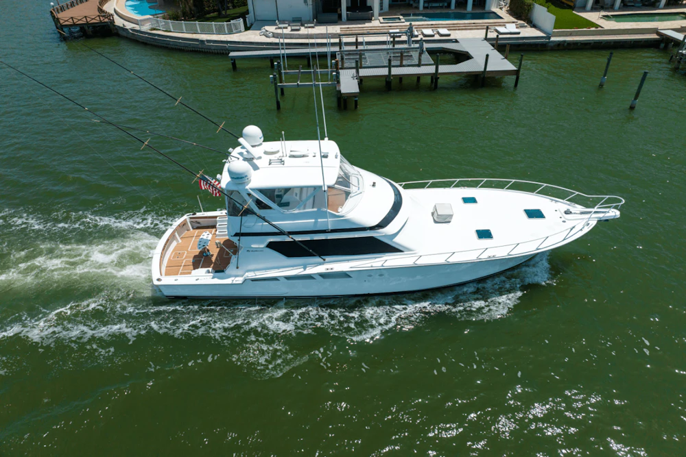 Hatteras 54 CONVERTIBLE Yacht For Sale