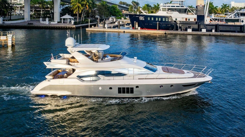 Azimut 70 Fly Yacht For Sale