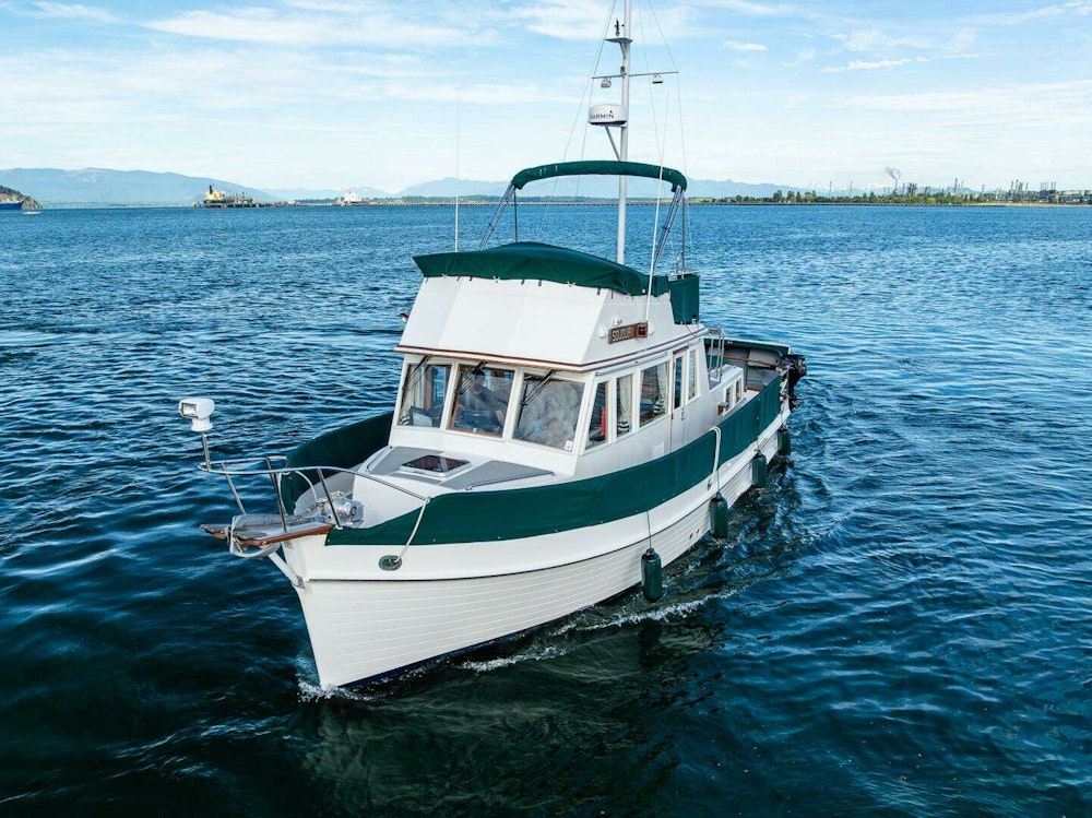 Grand Banks 36 CLassic Yacht For Sale