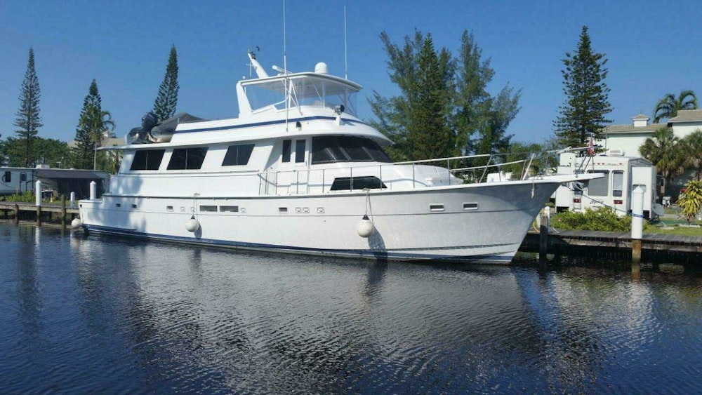 Hatteras 70 Cockpit Motor Yacht Yacht For Sale